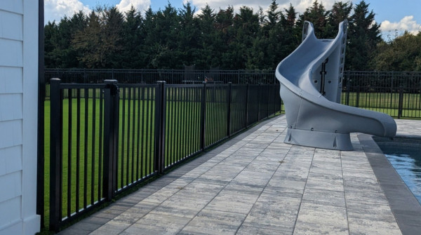 2-rail-aluminun-fence-