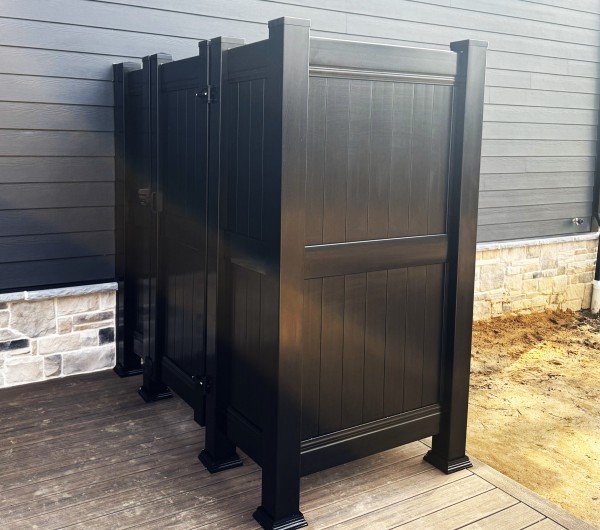BLACK-VINYL-SHOWER-2