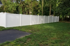 vinyl privacy fence