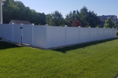 vinyl privacy fence