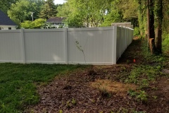 vinyl privacy fence