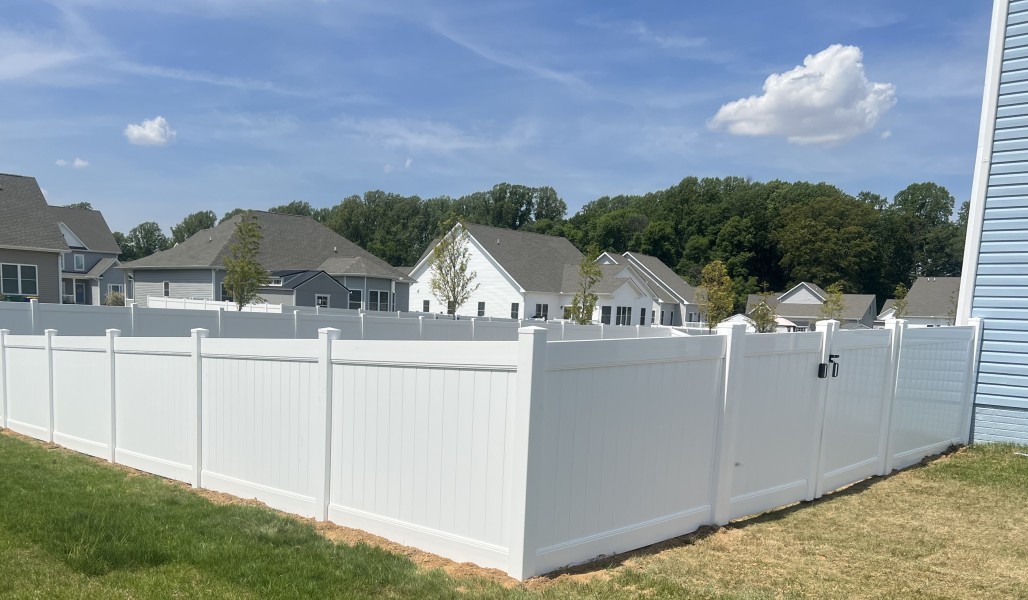 4-ft-tall-privacy-fence-vinyl-
