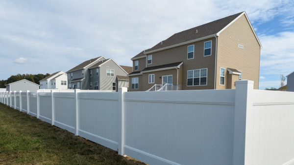 4FT-TALL-PRIVACY-FENCE