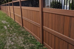 vinyl privacy fence