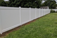 vinyl privacy fence