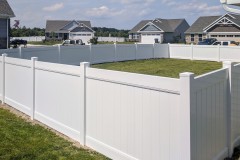 vinyl privacy fence