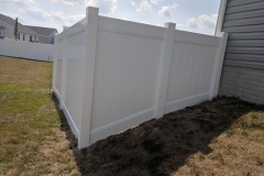 vinyl privacy fence
