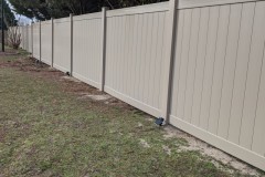 vinyl privacy fence