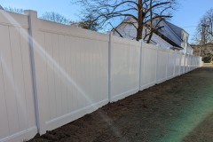 vinyl privacy fence