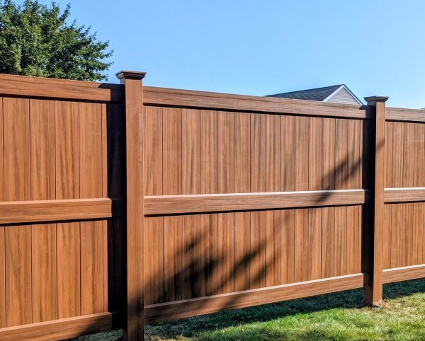 mocha-walnut-vinyl-privacy-fence-