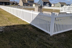 VINYL PICKET FENCE