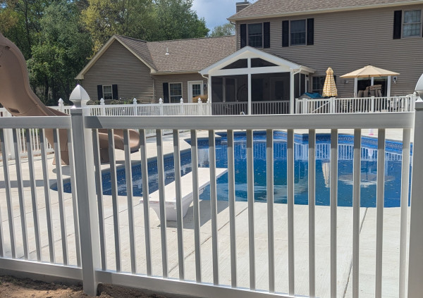 PXL_20260417_184552779-Pool-fence-4-ft-tall