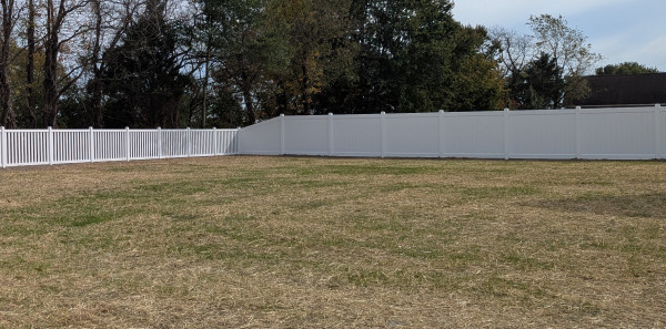 Privacy-and-picket-fence-sloped