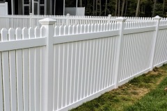 VINYL PICKET FENCE